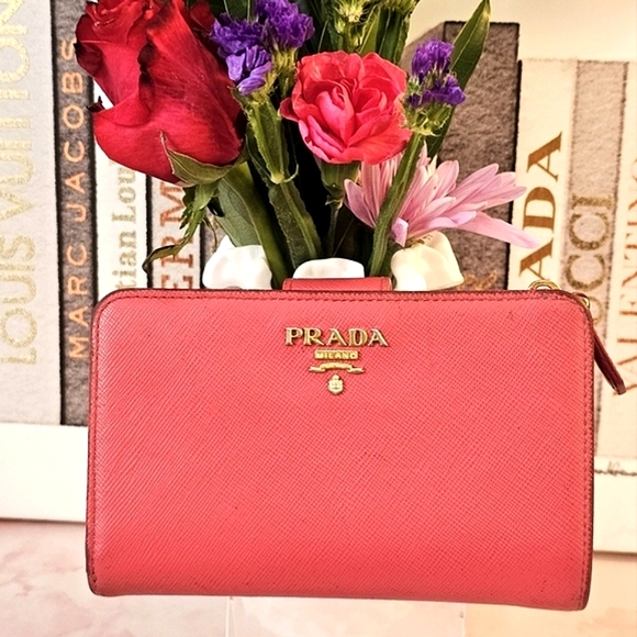 Prada Pink Saffiano Leather Wallet - Picture 1 of 16